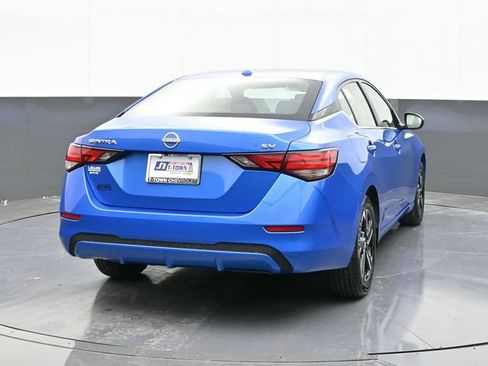 Used 2024 Nissan Sentra SV FWD image 12