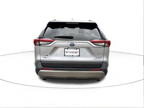 Used 2024 Toyota RAV4 Limited w/ Advanced Technology Package image 4