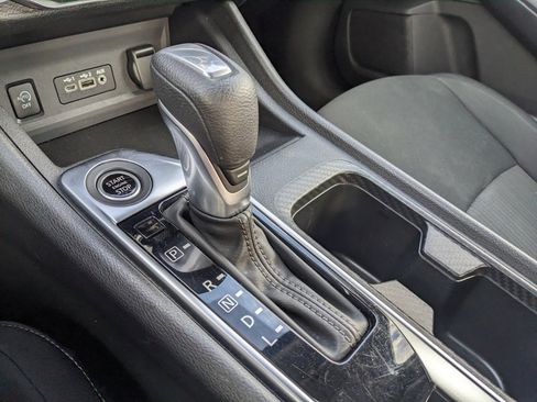 Used 2024 Nissan Sentra SV image 30