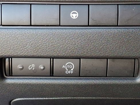 Certified 2023 Nissan Rogue SV AWD/4WD image 25