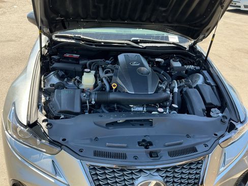 Used 2019 Lexus IS 300 w/ Navigation Package image 21