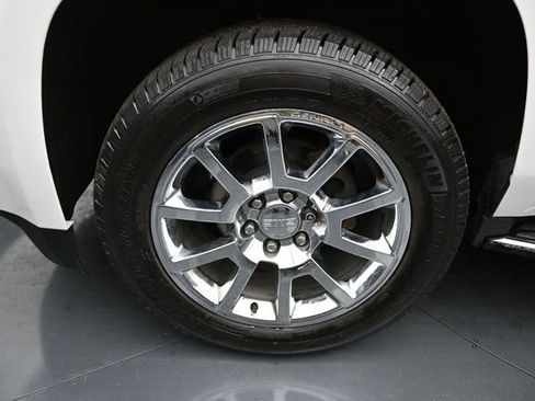 Used 2020 GMC Yukon Denali w/ Open Road Package AWD/4WD image 11