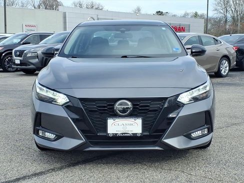 Used 2022 Nissan Sentra SR w/ Midnight Edition image 2