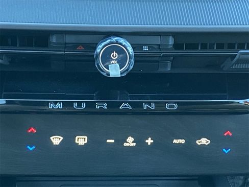 Certified 2025 Nissan Murano SV image 25