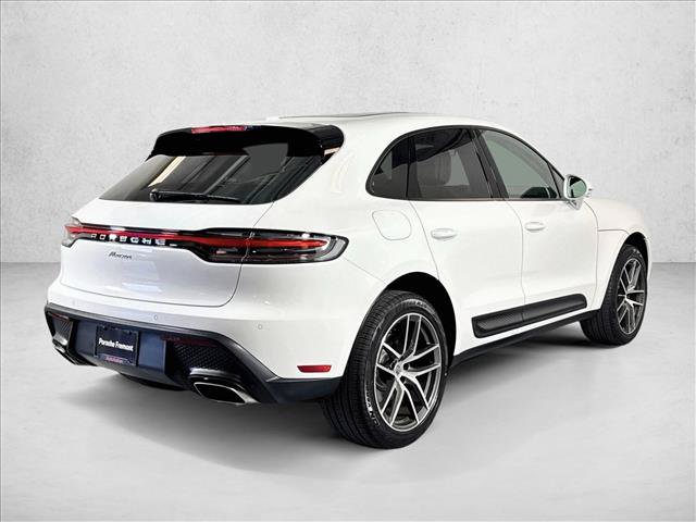 Certified 2026 Porsche Macan AWD/4WD image 9