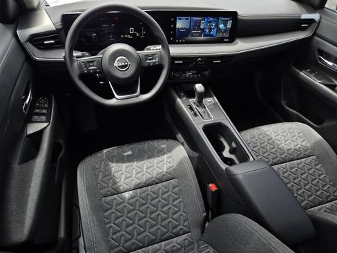 New 2026 Nissan Kicks SV w/ Cold Weather Package FWD image 15