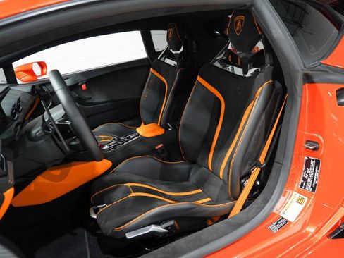 Used 2024 Lamborghini Huracan Tecnica image 9