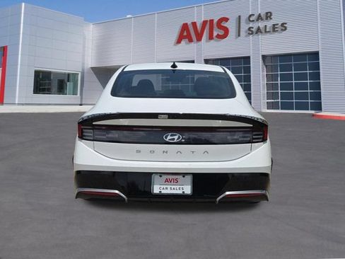 Used 2025 Hyundai Sonata SEL FWD image 7