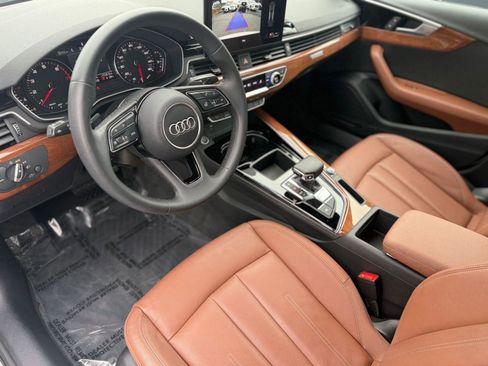 Used 2023 Audi A4 2.0T Premium w/ Convenience Package image 4