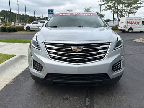 Used 2018 Cadillac XT5 Premium Luxury FWD image 3
