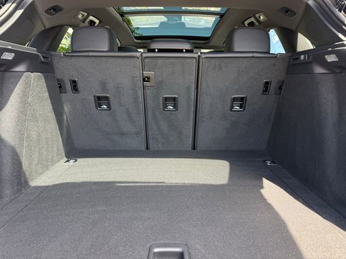 Used 2026 Porsche Macan image 34