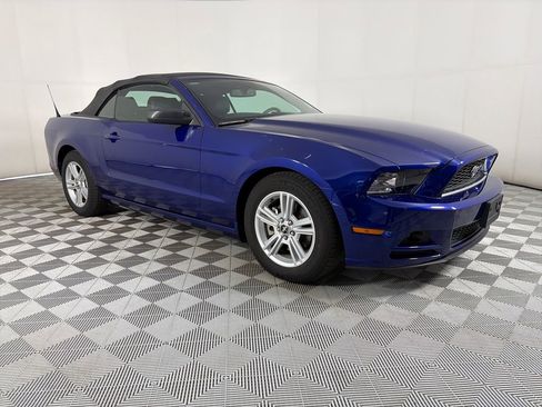 Used 2014 Ford Mustang Convertible w/ Equipment Group 102A RWD image 1