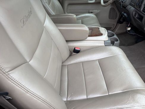 Used 2002 Ford Excursion Limited image 17