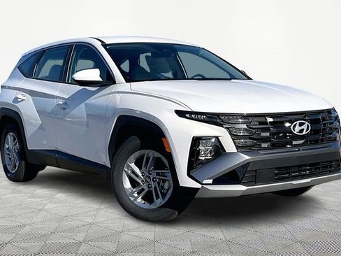 New 2026 Hyundai Tucson SE FWD image 1