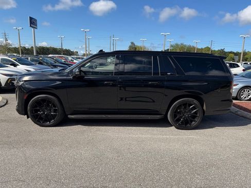Used 2021 Cadillac Escalade ESV Sport Platinum AWD/4WD image 11