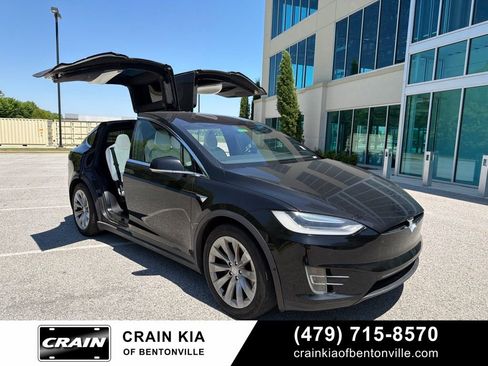 Used 2017 Tesla Model X 75D AWD/4WD image 3