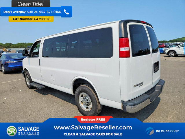Used 2016 Chevrolet Express 3500 LT w/ LT Preferred Equipment Group RWD image 3