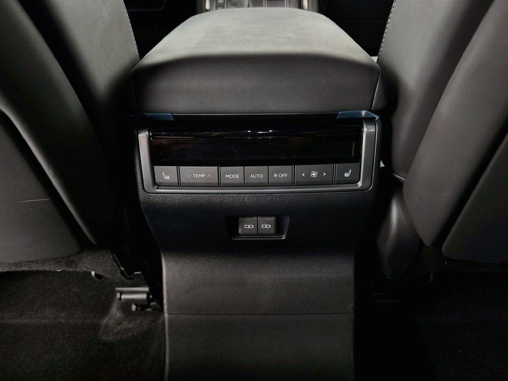 Used 2026 Lexus GX 550 w/ Cold Area Package AWD/4WD image 26