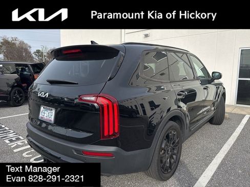 Used 2022 Kia Telluride SX w/ SX Prestige Package AWD/4WD image 3