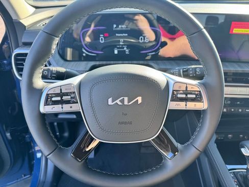 New 2025 Kia Telluride EX w/ EX Captain's Chair Package AWD/4WD image 14