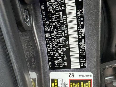 Used 2019 Toyota Camry SE w/ Convenience Package FWD image 6