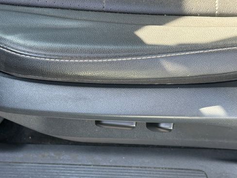 Used 2018 Volkswagen Tiguan image 12