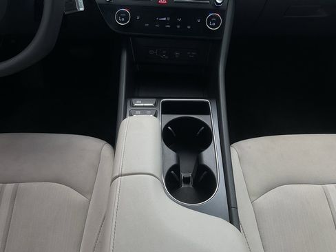 Used 2025 Hyundai Sonata SEL FWD image 15