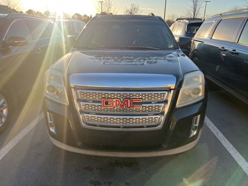Used 2011 GMC Terrain SLE image 2