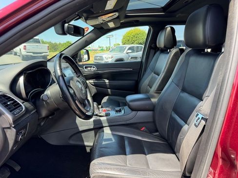 Used 2020 Jeep Grand Cherokee Limited AWD/4WD image 15