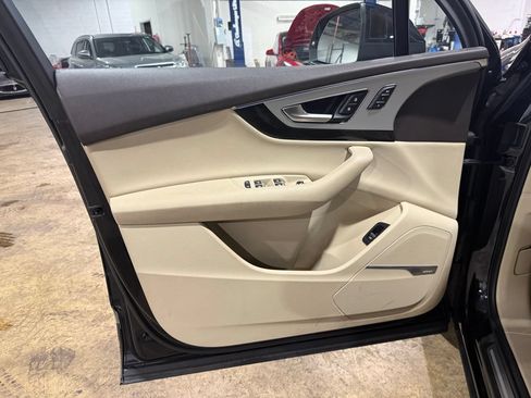 Used 2018 Audi Q7 2.0T Premium Plus w/ Premium Plus Package AWD/4WD image 30
