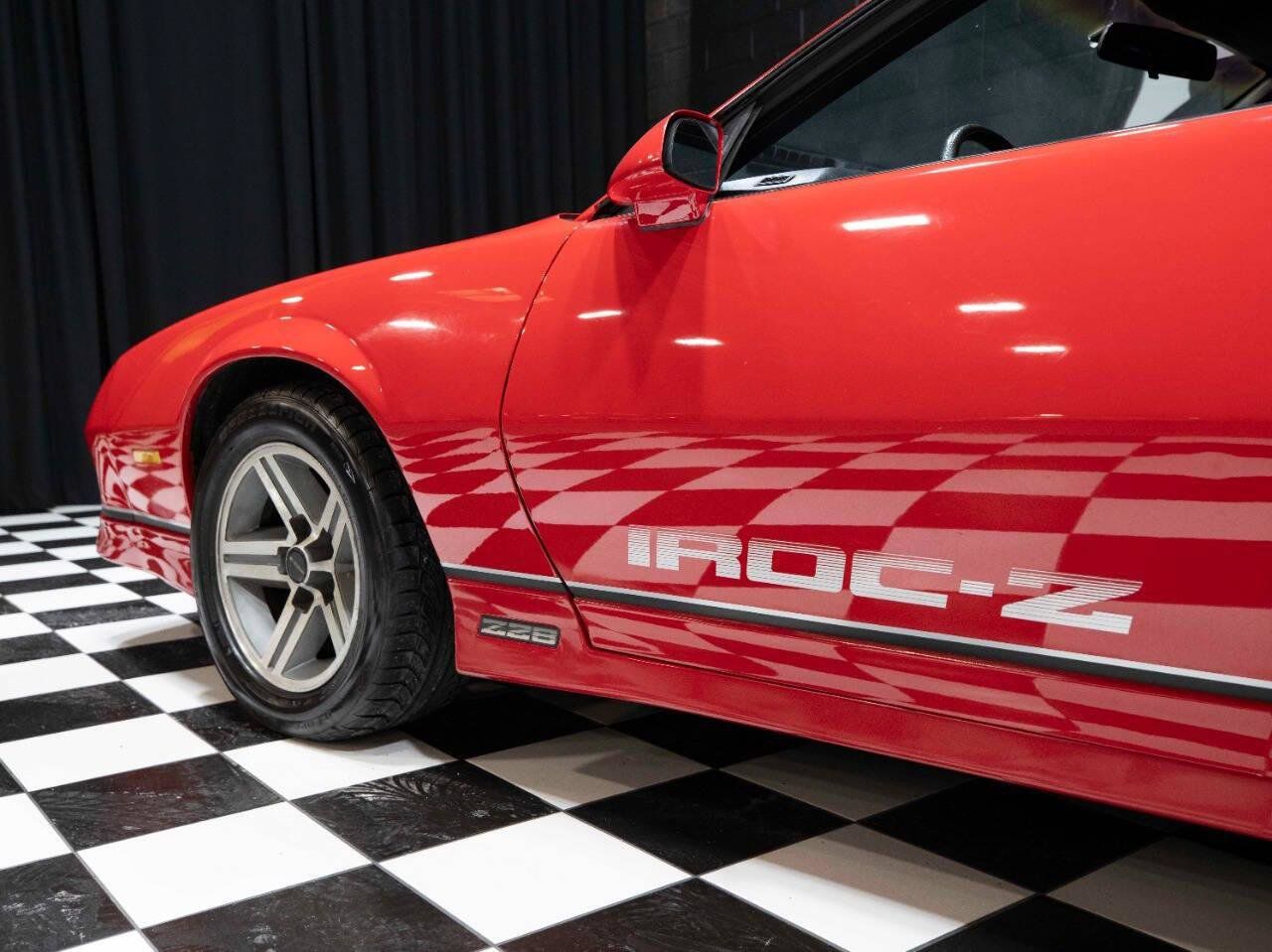Used 1987 Chevrolet Camaro Z28 RWD image 21