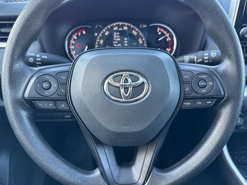 Used 2025 Toyota RAV4 XLE w/ Convenience Package image 17
