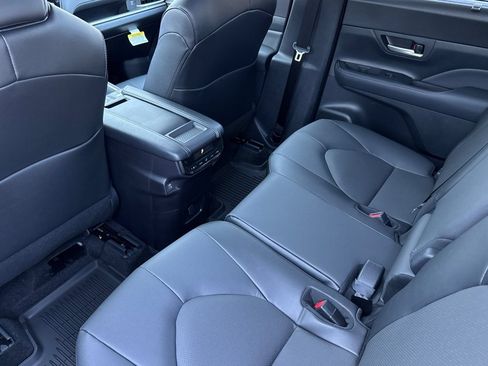 New 2026 Toyota Grand Highlander AWD Hybrid image 13