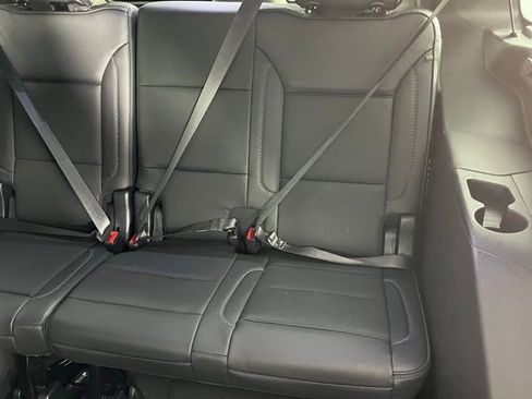 Used 2021 GMC Yukon Denali w/ Denali Premium Package image 27