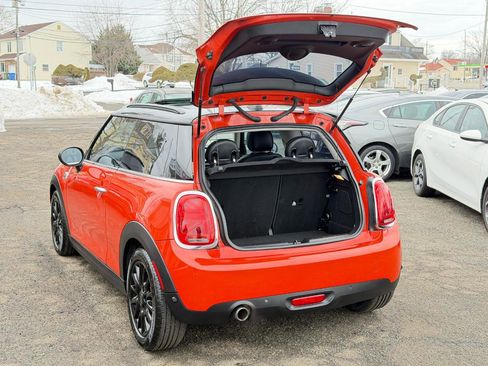 Used 2019 MINI Cooper 2-Door Hardtop w/ Storage Package image 29
