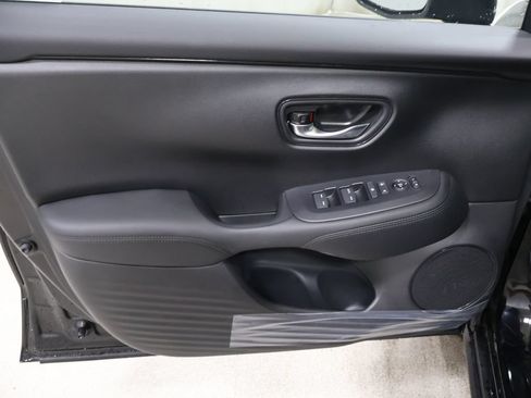 New 2027 Honda HR-V LX image 12