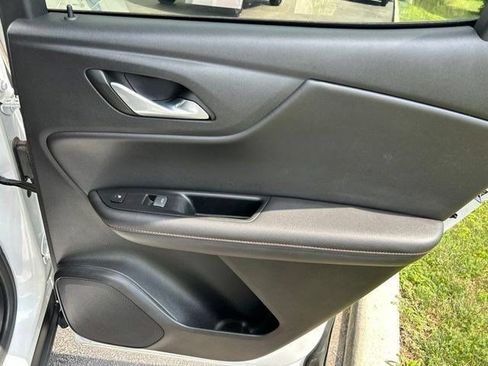 Used 2022 Chevrolet Blazer RS w/ Enhanced Convenience Package FWD image 46