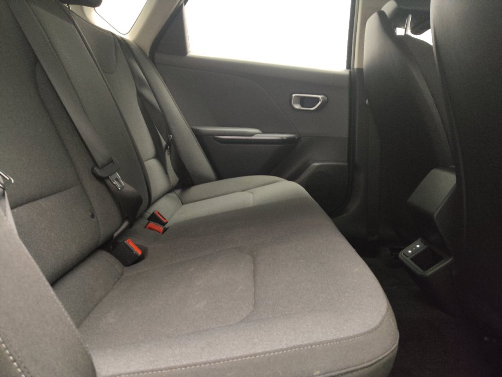 Used 2025 Kia K4 FWD image 19
