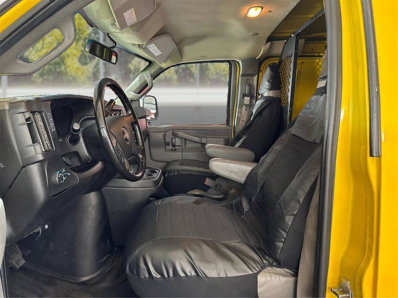 Used 2021 GMC Savana 2500 w/ Driver Convenience Package RWD image 9