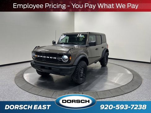 New 2026 Ford Bronco Big Bend w/ Black Appearance Package AWD/4WD image 1