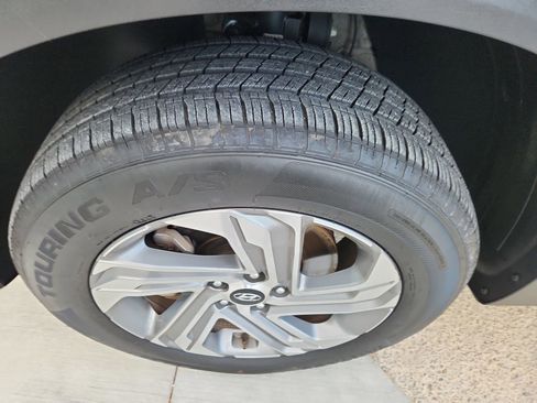 Used 2023 Hyundai Santa Fe SEL image 18