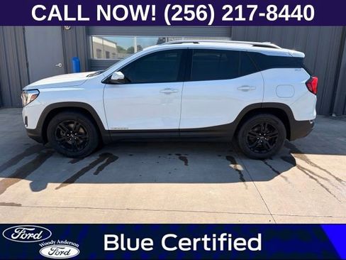Used 2019 GMC Terrain SLT w/ LPO, Floor Liner Package FWD image 3