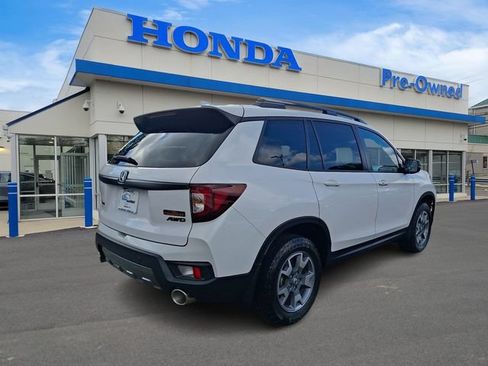Used 2023 Honda Passport TrailSport image 4