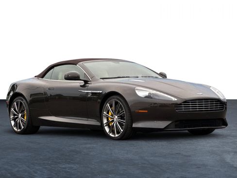 Used 2014 Aston Martin DB9 Volante image 28