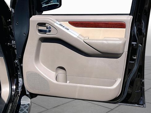 Used 2012 Nissan Pathfinder LE RWD image 23