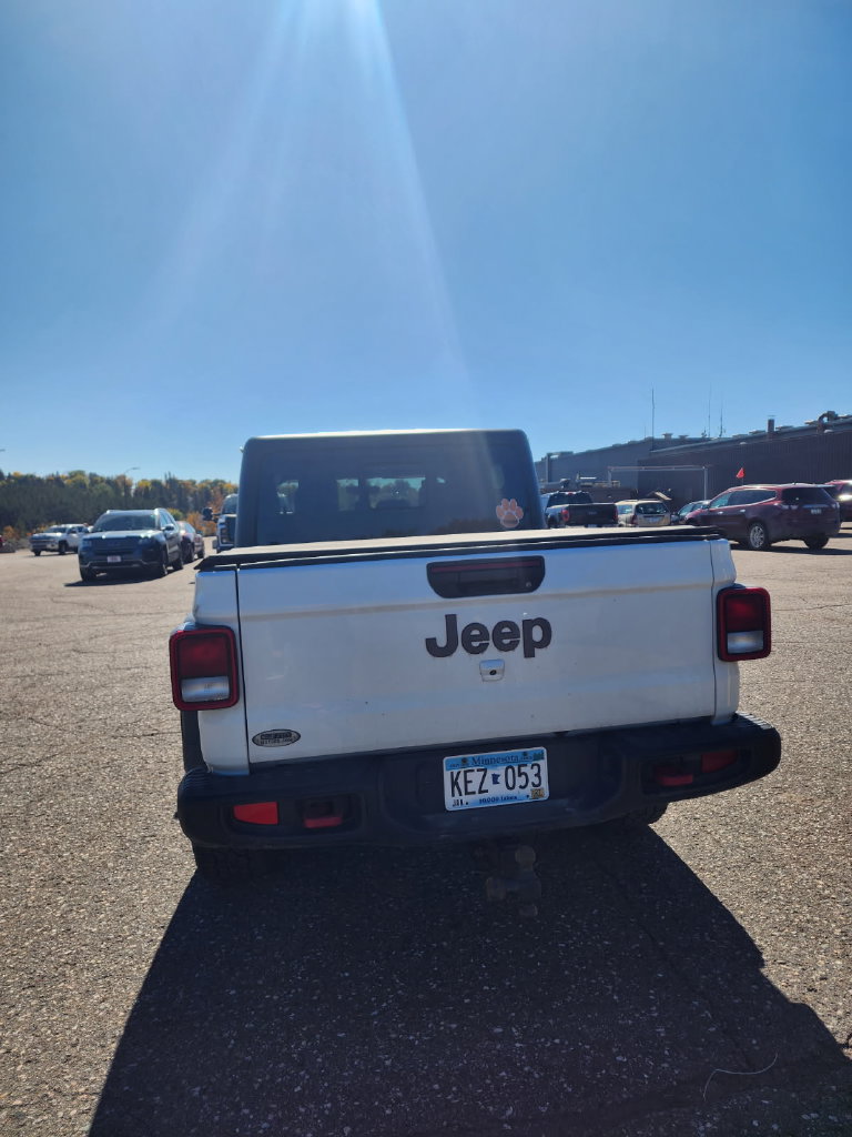Used 2022 Jeep Gladiator Rubicon w/ Dual Top Group AWD/4WD image 4