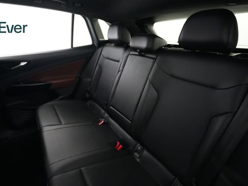 Used 2022 Volkswagen ID.4 Pro S RWD image 24