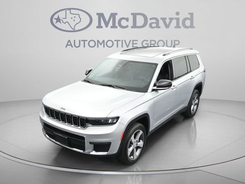 Used 2021 Jeep Grand Cherokee L Limited AWD/4WD image 36