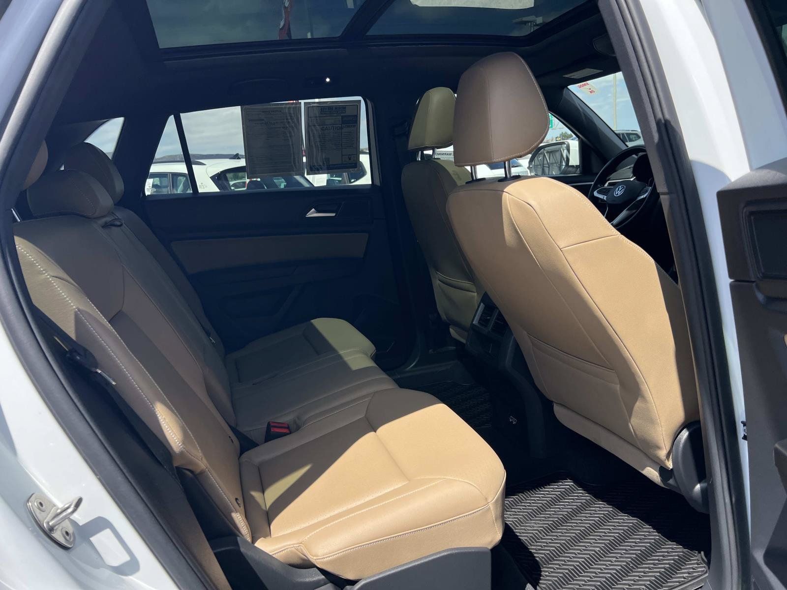 Used 2020 Volkswagen Atlas Cross Sport SEL AWD/4WD image 33