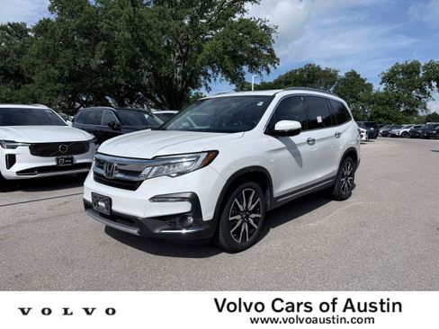 Used 2022 Honda Pilot Touring image 1